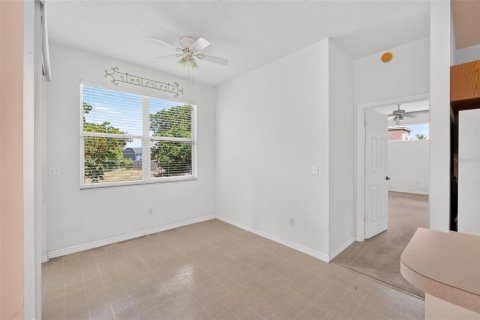 Casa en venta en Apopka, Florida, 3 dormitorios, 164.62 m2 № 2196321 - foto 20