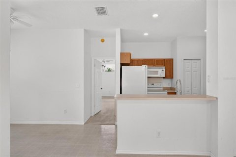Casa en venta en Apopka, Florida, 3 dormitorios, 164.62 m2 № 2196321 - foto 19