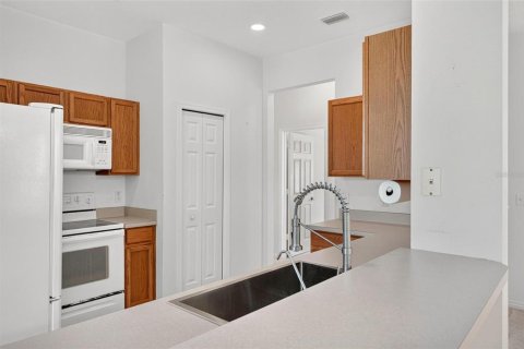 Casa en venta en Apopka, Florida, 3 dormitorios, 164.62 m2 № 2196321 - foto 25