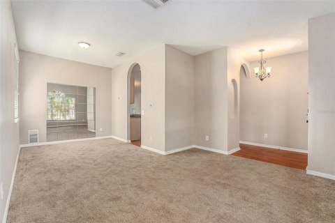 Casa en alquiler en Land O' Lakes, Florida, 5 dormitorios, 209.96 m2 № 1877035 - foto 5