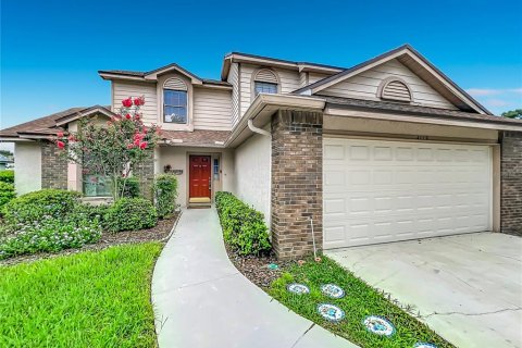 House in Winter Park, Florida 3 bedrooms, 168.25 sq.m. № 2312253