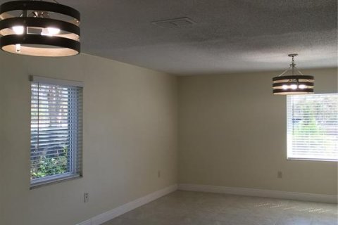 Villa ou maison à vendre à Babson Park, Floride: 5 chambres, 229.38 m2 № 1566443 - photo 5