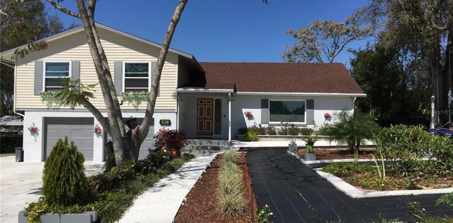 Villa ou maison à Babson Park, Floride 5 chambres, 229.38 m2 № 1566443