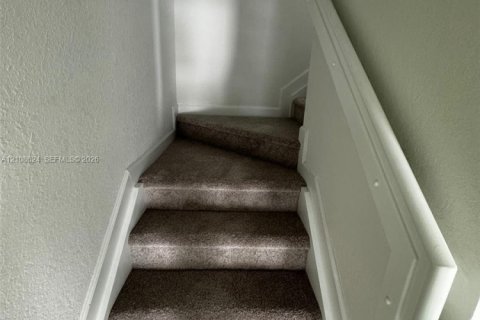 Touwnhouse à vendre à Pembroke Pines, Floride: 4 chambres, 175.4 m2 № 2428316 - photo 17