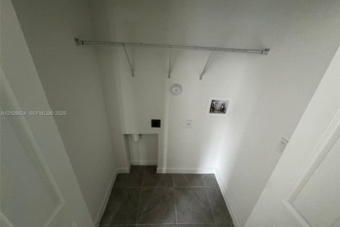 Touwnhouse à vendre à Pembroke Pines, Floride: 4 chambres, 175.4 m2 № 2428316 - photo 10