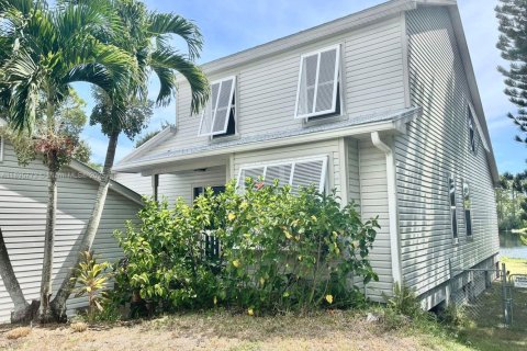 Villa ou maison à vendre à St. Lucie, Floride: 3 chambres, 174.28 m2 № 1947744 - photo 23