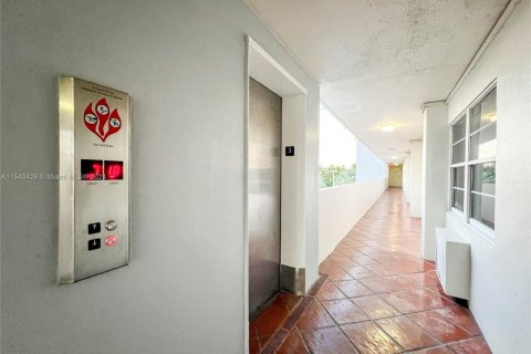 Condominio en alquiler en North Bay Village, Florida, 41.25 m2 № 1938097 - foto 23