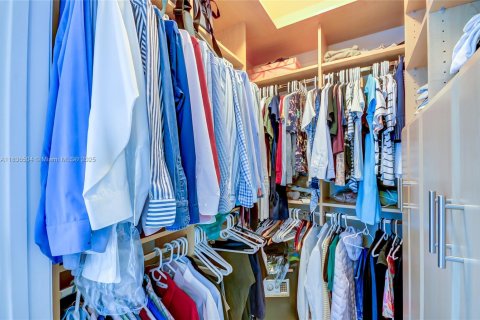 Condo in Aventura, Florida, 3 bedrooms  № 1874800 - photo 24