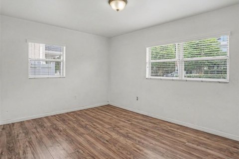 House in Orlando, Florida 3 bedrooms, 88.26 sq.m. № 2227701 - photo 8