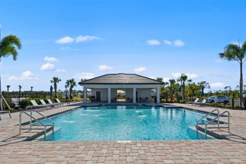 Villa ou maison à vendre à Englewood, Floride: 2 chambres, 122.72 m2 № 2403306 - photo 2