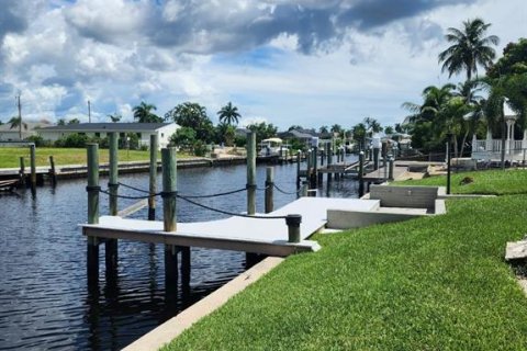 Casa en alquiler en Cape Coral, Florida, 3 dormitorios, 132.39 m2 № 1903170 - foto 18