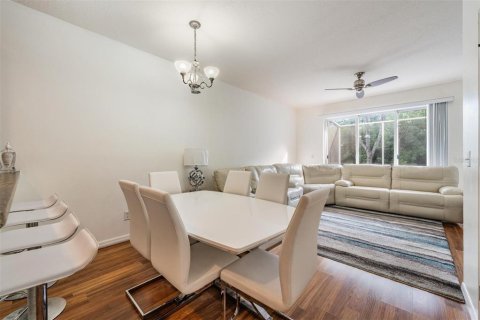 Adosado en venta en Tampa, Florida, 2 dormitorios, 147.9 m2 № 1895174 - foto 5