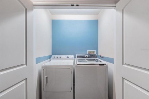 Adosado en venta en Tampa, Florida, 2 dormitorios, 147.9 m2 № 1895174 - foto 19