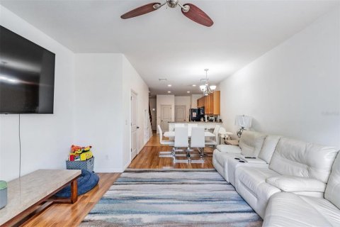 Adosado en venta en Tampa, Florida, 2 dormitorios, 147.9 m2 № 1895174 - foto 4