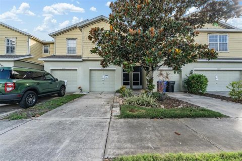 Adosado en venta en Tampa, Florida, 2 dormitorios, 147.9 m2 № 1895174 - foto 1