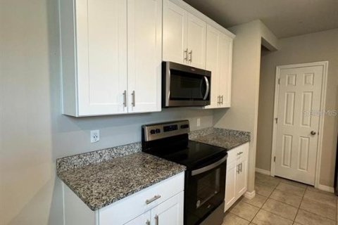 Casa en alquiler en Winter Haven, Florida, 3 dormitorios, 117.89 m2 № 2156234 - foto 7