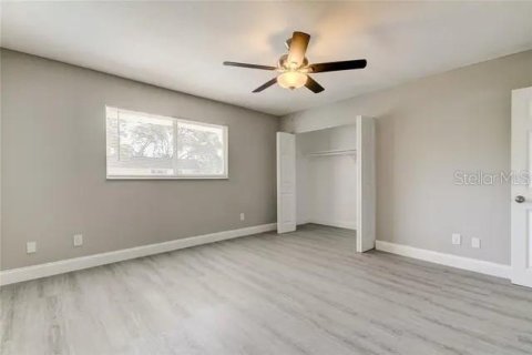 Condo in Safety Harbor, Florida, 2 bedrooms № 2221525 - photo 19