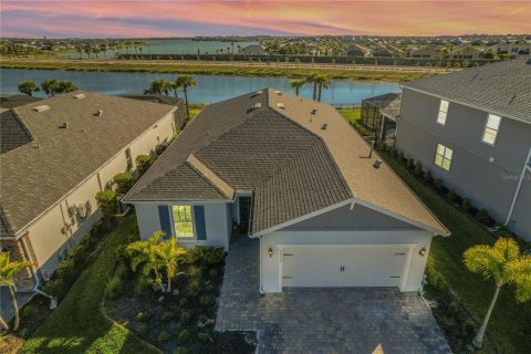 Villa ou maison à vendre à Punta Gorda, Floride: 4 chambres, 189.61 m2 № 2411399 - photo 2