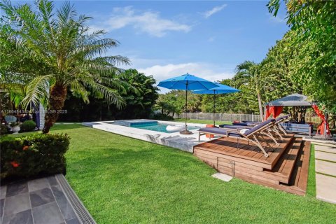 Casa en Miami, Florida 3 dormitorios, 152.36 m2 № 2055104