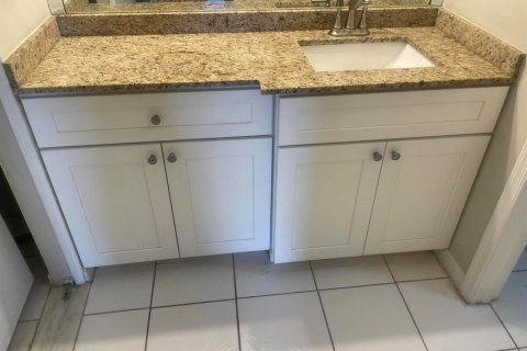 Copropriété à louer à Pompano Beach, Floride: 2 chambres, 89.74 m2 № 2351217 - photo 12