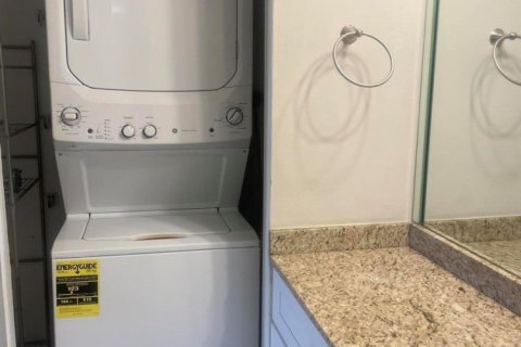 Copropriété à louer à Pompano Beach, Floride: 2 chambres, 89.74 m2 № 2351217 - photo 13