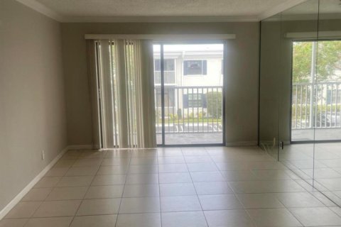 Copropriété à louer à Pompano Beach, Floride: 2 chambres, 89.74 m2 № 2351217 - photo 4