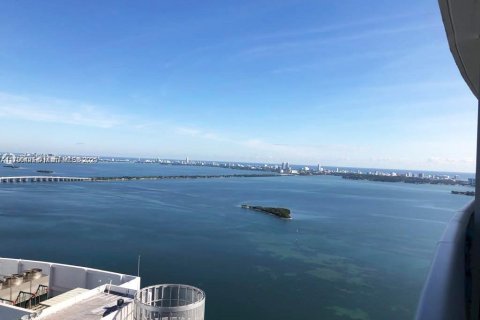 Condo in Miami, Florida, 2 bedrooms  № 2019317