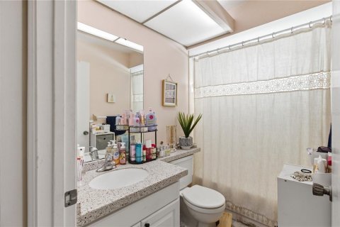 Villa ou maison à vendre à Sarasota, Floride: 3 chambres, 158.03 m2 № 2143966 - photo 25