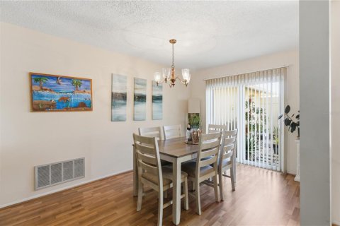 Villa ou maison à vendre à Sarasota, Floride: 3 chambres, 158.03 m2 № 2143966 - photo 8