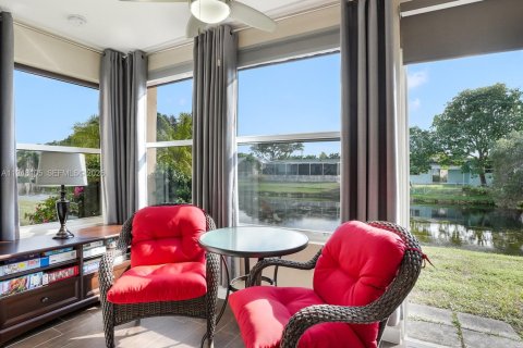 Condo in Sunrise, Florida, 1 bedroom  № 2004631 - photo 6