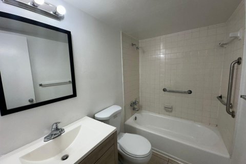 Appartement à louer à West Palm Beach, Floride: 1 chambre, 74.32 m2 № 2086277 - photo 3