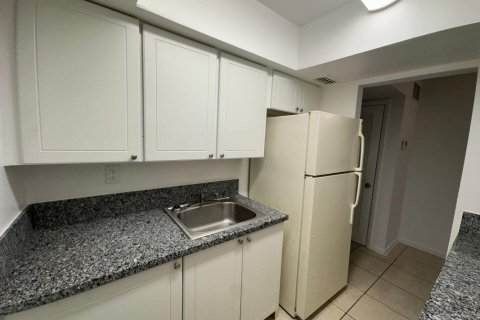 Appartement à louer à West Palm Beach, Floride: 1 chambre, 74.32 m2 № 2086277 - photo 4