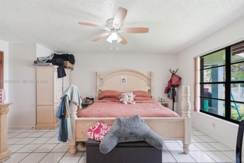 Villa ou maison à vendre à Miami, Floride: 3 chambres, 161.93 m2 № 2248358 - photo 14