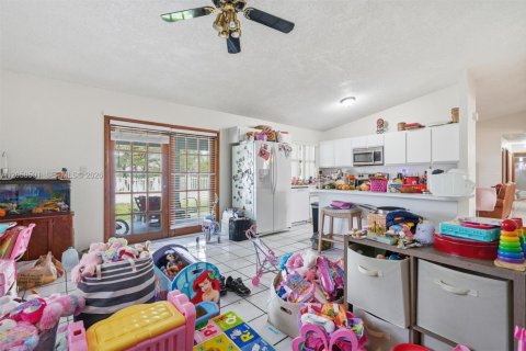 Villa ou maison à vendre à Miami, Floride: 3 chambres, 161.93 m2 № 2248358 - photo 24