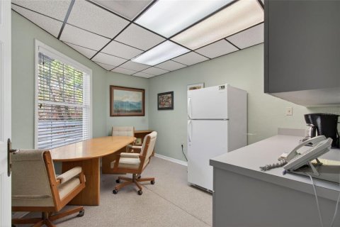 Casa en venta en Gainesville, Florida, 8 dormitorios, 350.71 m2 № 2222895 - foto 6