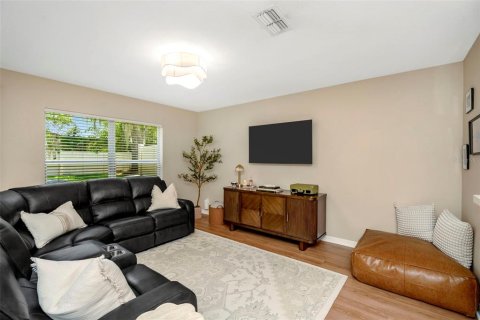 Townhouse in Valrico, Florida 2 bedrooms, 126.72 sq.m. № 2224594 - photo 20
