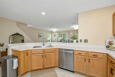Townhouse in Valrico, Florida 2 bedrooms, 126.72 sq.m. № 2224594 - photo 16