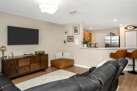 Townhouse in Valrico, Florida 2 bedrooms, 126.72 sq.m. № 2224594 - photo 23
