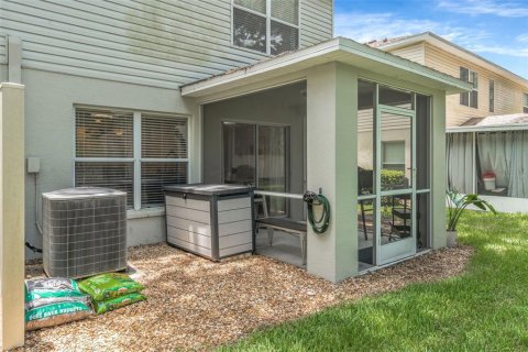 Townhouse in Valrico, Florida 2 bedrooms, 126.72 sq.m. № 2224594 - photo 9