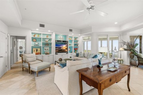 House in Boca Grande, Florida 3 bedrooms, 308.16 sq.m. № 2109060 - photo 9