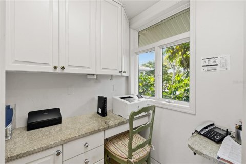 House in Boca Grande, Florida 3 bedrooms, 308.16 sq.m. № 2109060 - photo 28