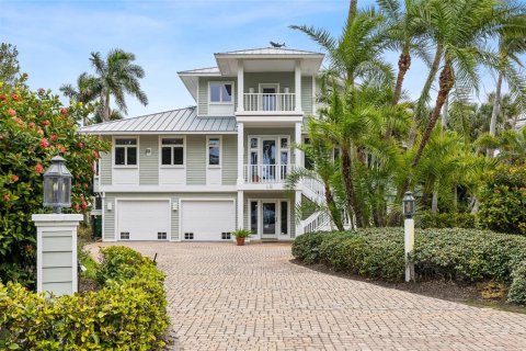 House in Boca Grande, Florida 3 bedrooms, 308.16 sq.m. № 2109060 - photo 2