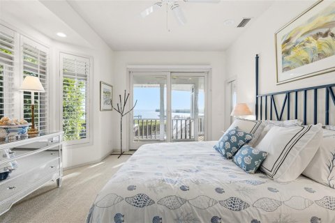 House in Boca Grande, Florida 3 bedrooms, 308.16 sq.m. № 2109060 - photo 30