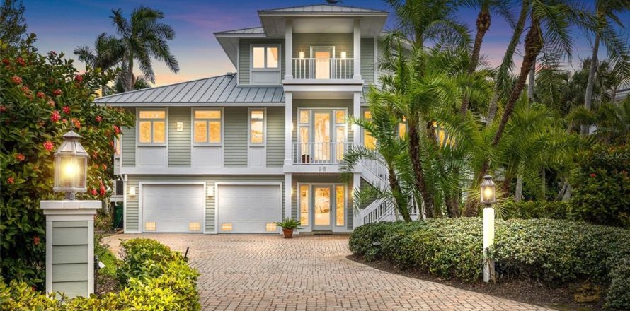 House in Boca Grande, Florida 3 bedrooms, 308.16 sq.m. № 2109060