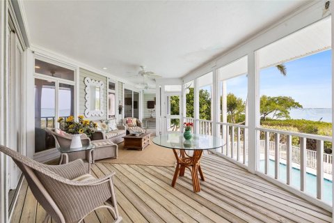 House in Boca Grande, Florida 3 bedrooms, 308.16 sq.m. № 2109060 - photo 15