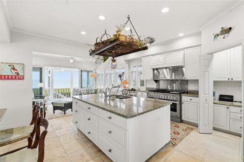 House in Boca Grande, Florida 3 bedrooms, 308.16 sq.m. № 2109060 - photo 23