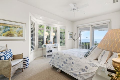 House in Boca Grande, Florida 3 bedrooms, 308.16 sq.m. № 2109060 - photo 29