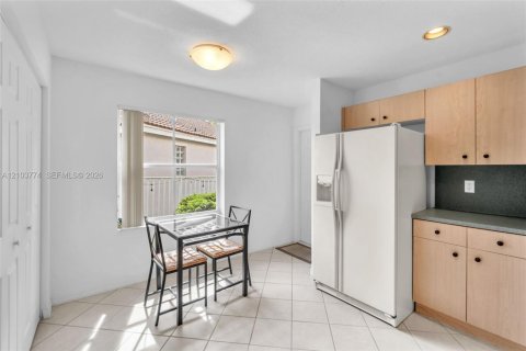 House in Weston, Florida 2 bedrooms, 137.5 sq.m. № 2412046 - photo 15