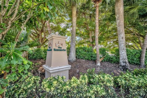 House in Weston, Florida 2 bedrooms, 137.5 sq.m. № 2412046 - photo 30