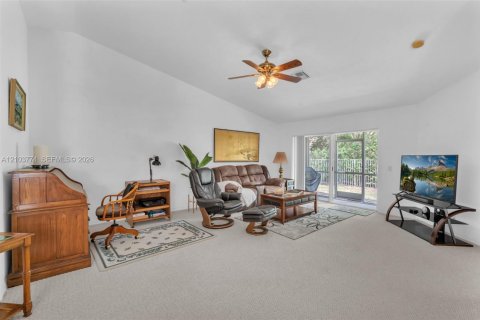 House in Weston, Florida 2 bedrooms, 137.5 sq.m. № 2412046 - photo 7